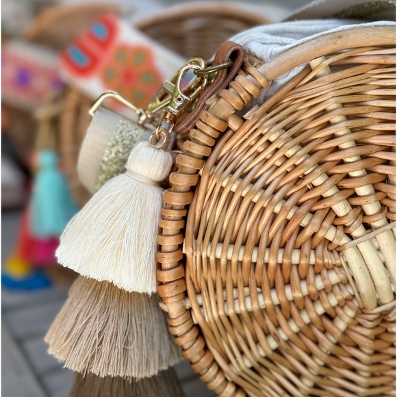 Biarritz Sac tassel Round Rattan Bag customized - Picture 5 of 6